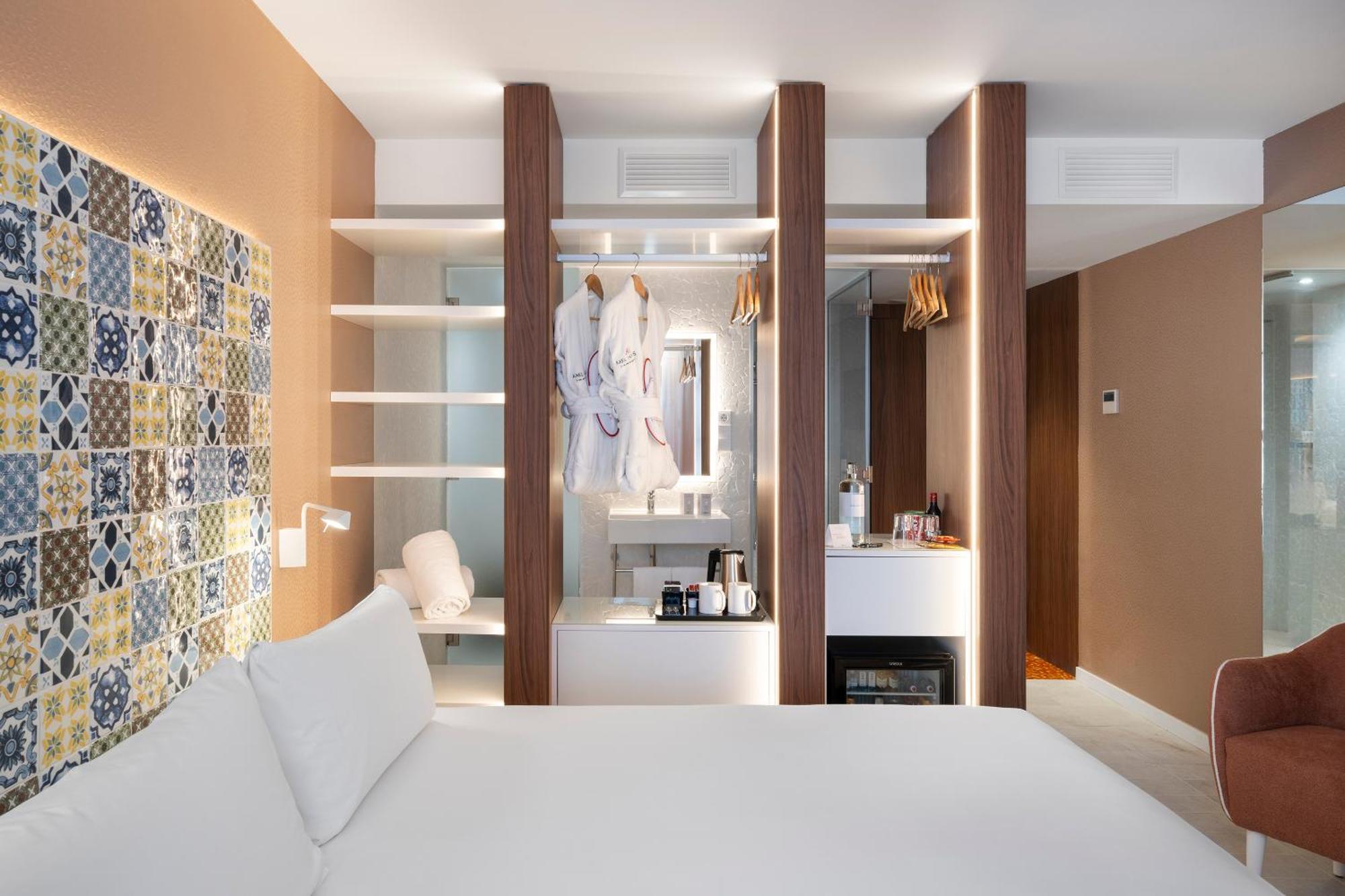 Axel - Adults Only Hotel